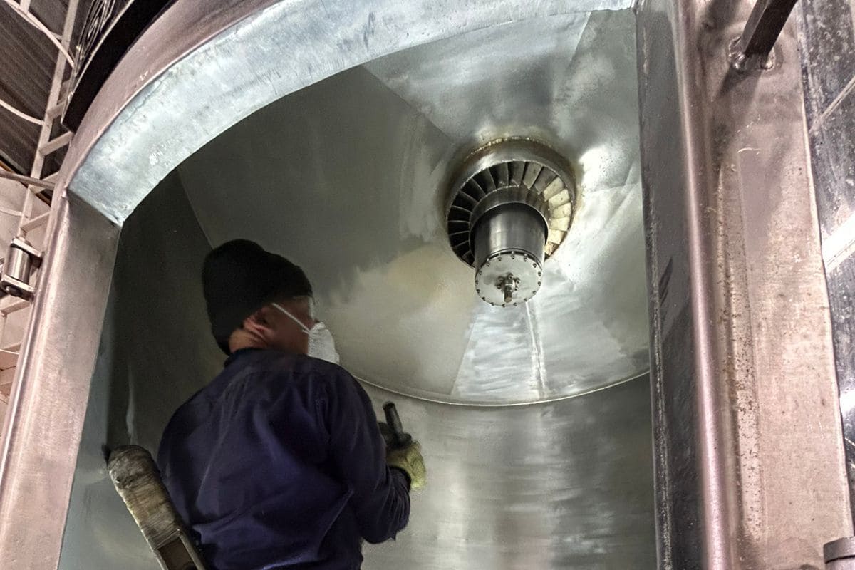 Adhesión en secado spray: causas, tipos de depósitos y cómo reducirla
